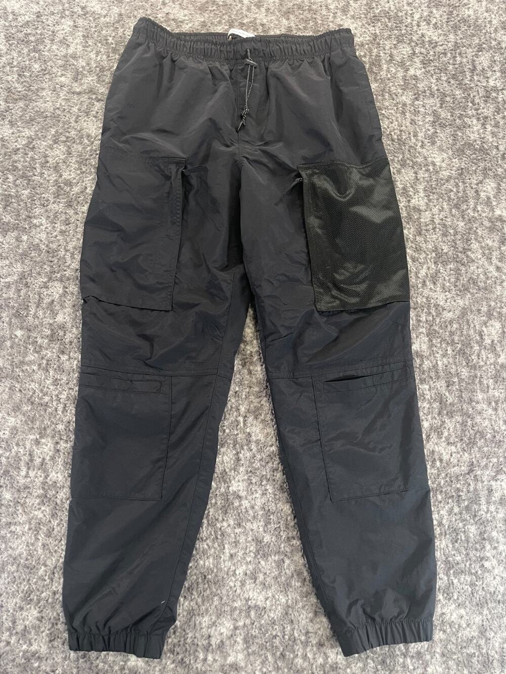 Urban Outfitters Cargo Jogger Men's M Gorpcore Nylon Tech Utility Black Pants